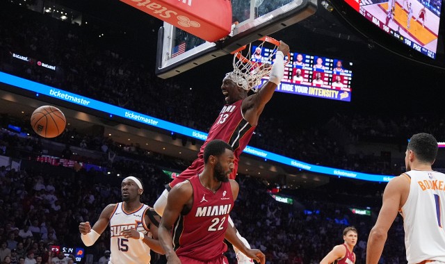 开云体育网页版-阿德巴约29+9布克24+9+9 热火胜太阳结束3连败