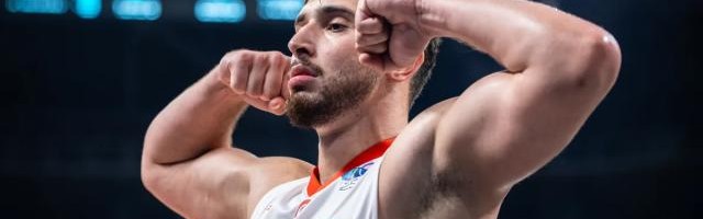 开云体育网页版-夺连胜！申京砍准三双无解，主帅：我若有他能赢火箭