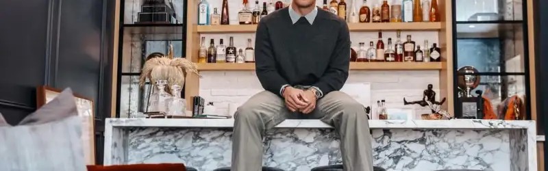 开云体育电脑版-富翁的谦虚！格里芬Ins：我现在是个附庸风雅的人，习惯吧