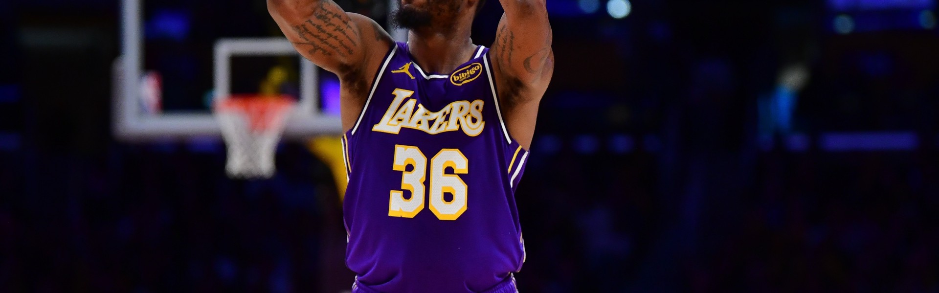 开云体育官网-防守+空间都被针对！点名东詹&amp;放空斯玛特 湖人高端局一碰就碎？