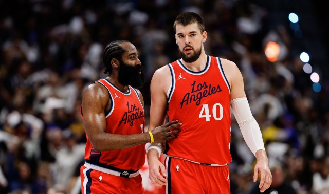 开云体育登录-祖巴茨：对手上半场用各种方式限制哈登 我们搞清楚后就好打了