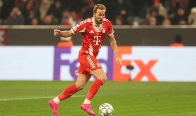 开云体育电脑版-凯恩澄清赛后为对手签名：找我签名的并非球员，只是工作人员