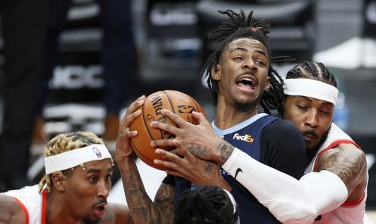 开云体育电脑版-从哪跌倒从哪爬起来 灰熊连胜开拓者冲刺季后赛