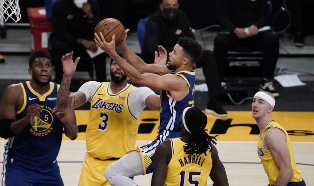 开云体育网页版-战术上重视战略上也重视，湖人“布下杀阵”静候库里