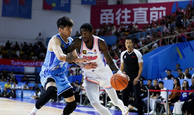 广东四名外援基本确定！两人都是CBA得分王，朱芳雨为夺冠下血本