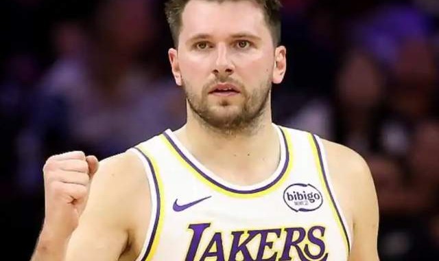 开云体育官网-湖人大胜骑士！东契奇轰42分，八村垒+三首发辅助，米切尔被锁死|克利夫兰骑士队|多诺万-米切尔|杰克·拉拉维亚|洛杉矶湖人队|卢卡-东契奇_新浪新闻