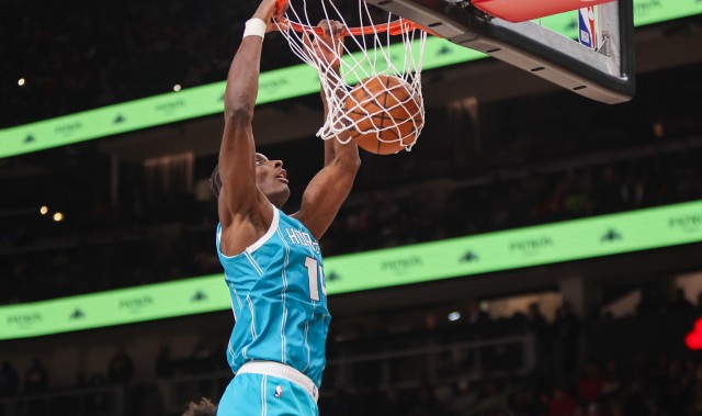 开云体育入口-大胜绿军！迪亚巴特：强硬的身体对抗&amp;冲击篮下让我们占据上风