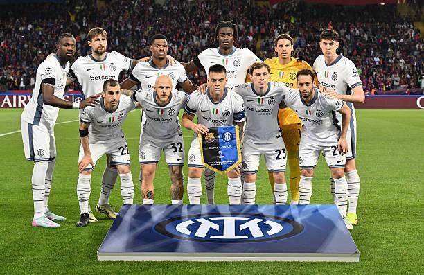 1746053942627041349.jpg 1746053348415.jpg