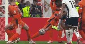 1720684712795099698.gif saka.gif