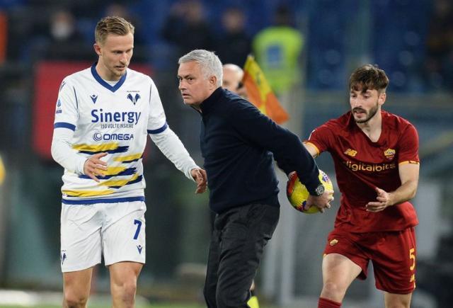 1645318467226091897.jpg 1645318064044.jpg